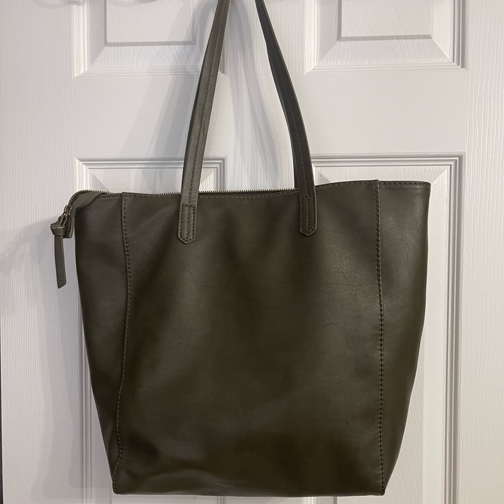 Green purse
